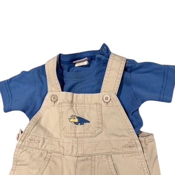 Carter's Baby Boy Size 6-9 Months Dinosaur Outfits Bundle - Picture 3 of 11